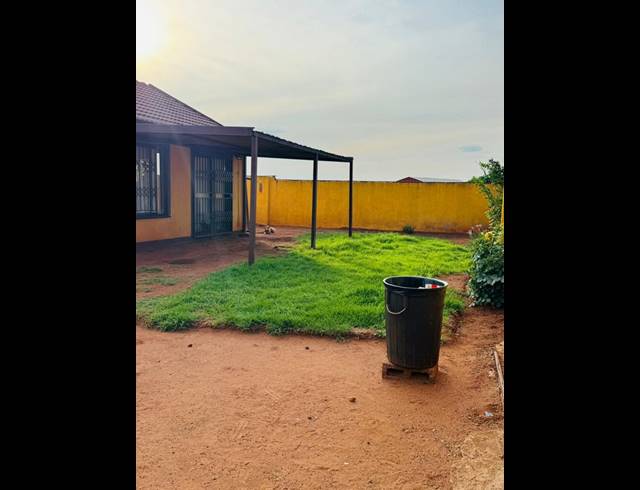 3 BEDROOM HOUSE FOR SALE IN MAPLETON